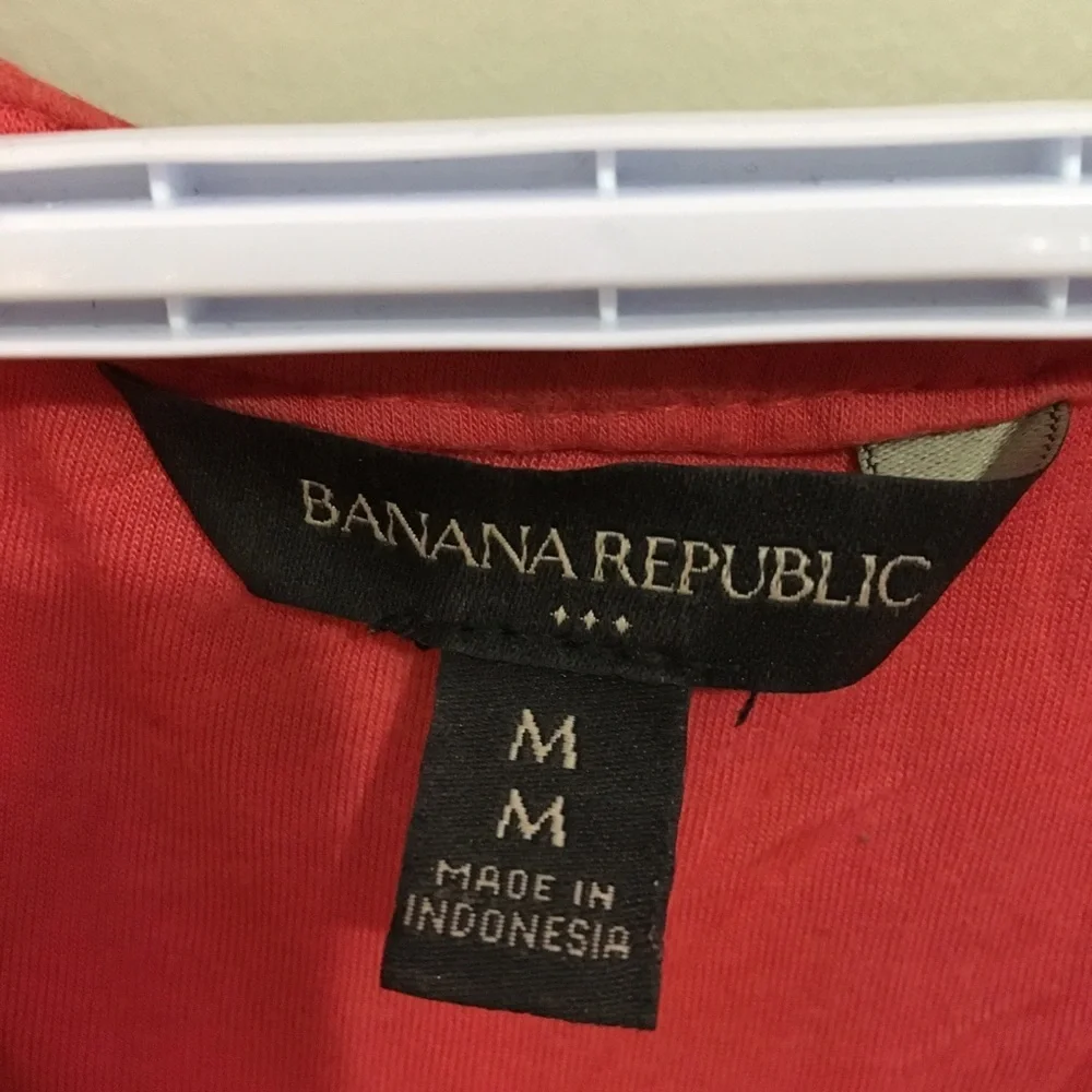Banana Republic Coral Sleeveless Blouse - Picture 4 of 5